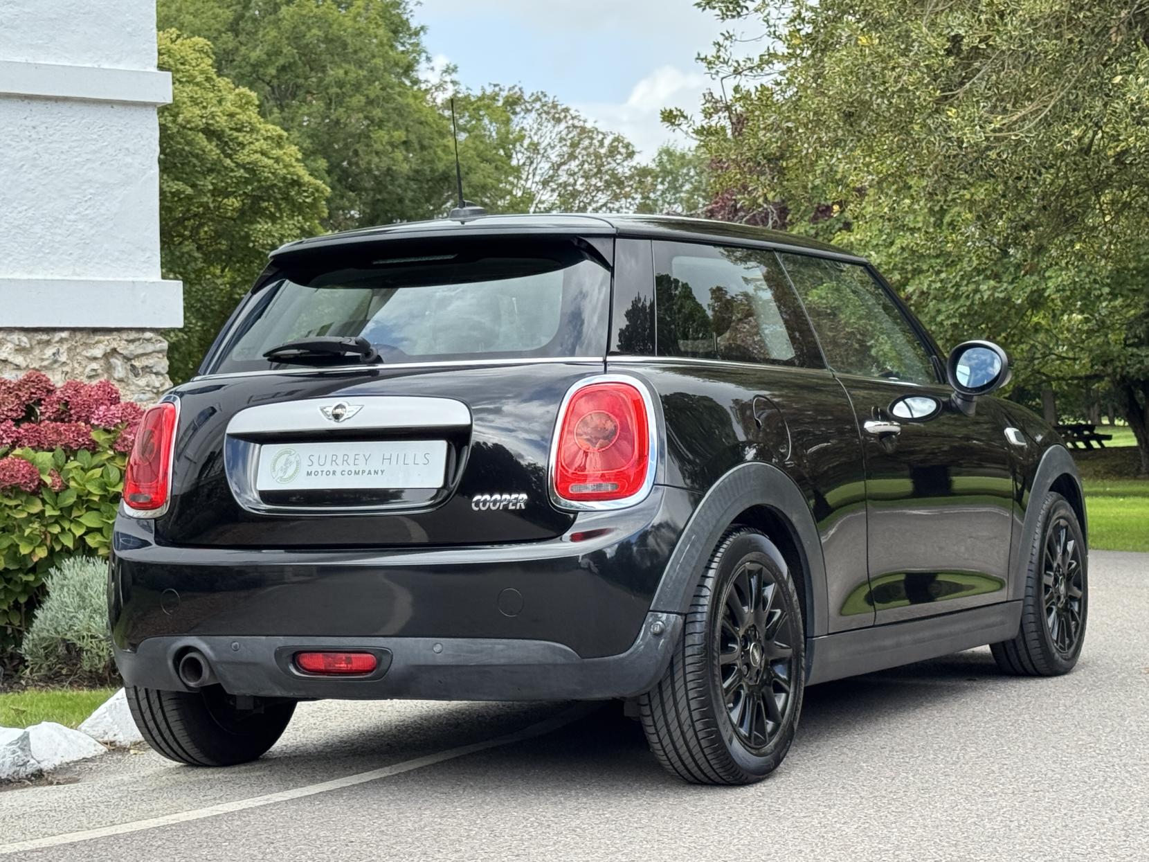 MINI Hatch 1.5 Cooper Hatchback 3dr Petrol Manual Euro 6 (s/s) (136 ps)