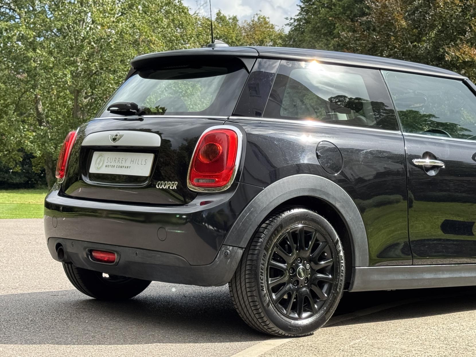 MINI Hatch 1.5 Cooper Hatchback 3dr Petrol Manual Euro 6 (s/s) (136 ps)