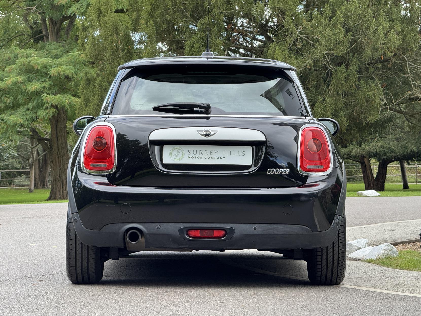 MINI Hatch 1.5 Cooper Hatchback 3dr Petrol Manual Euro 6 (s/s) (136 ps)