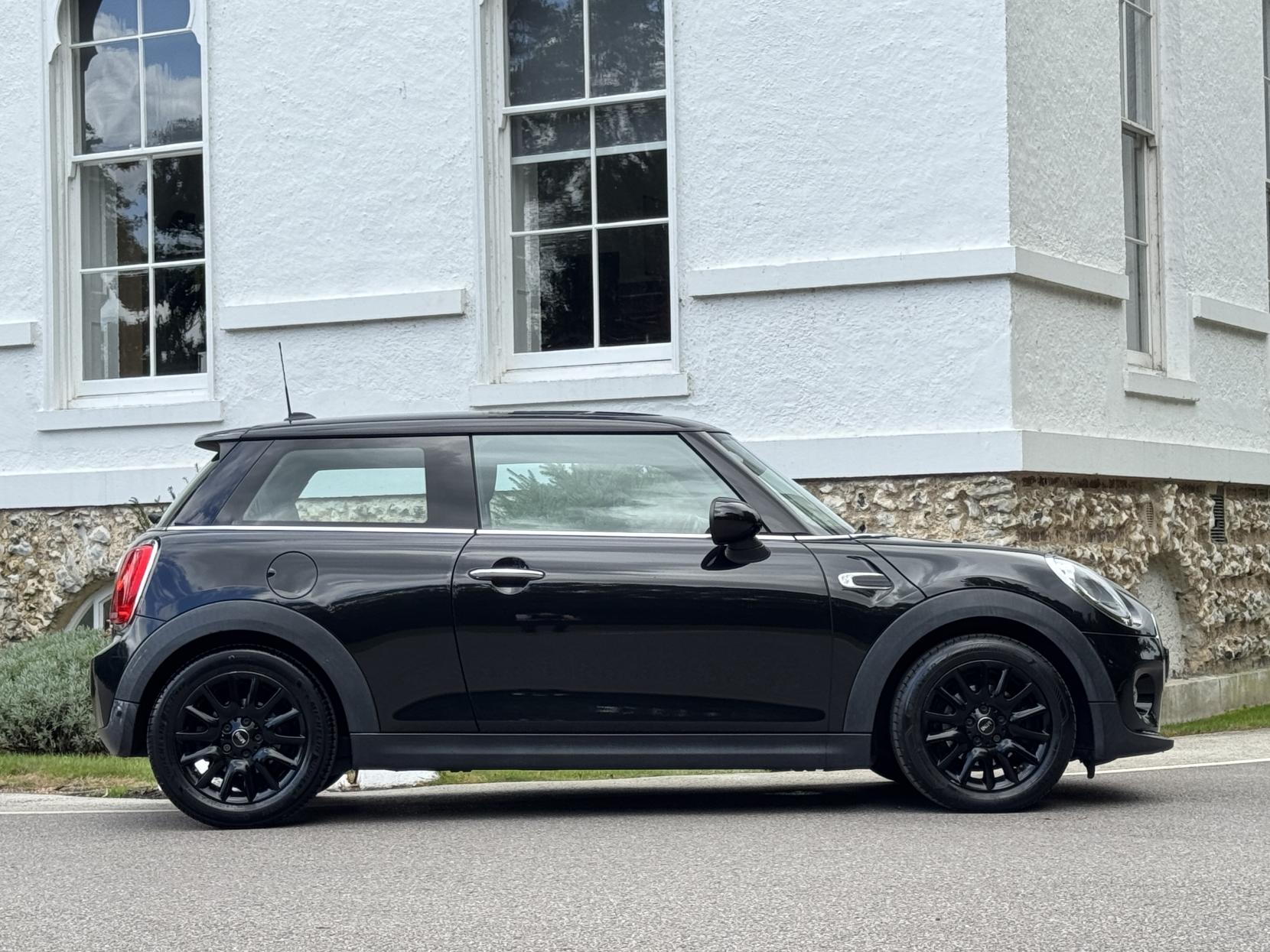 MINI Hatch 1.5 Cooper Hatchback 3dr Petrol Manual Euro 6 (s/s) (136 ps)