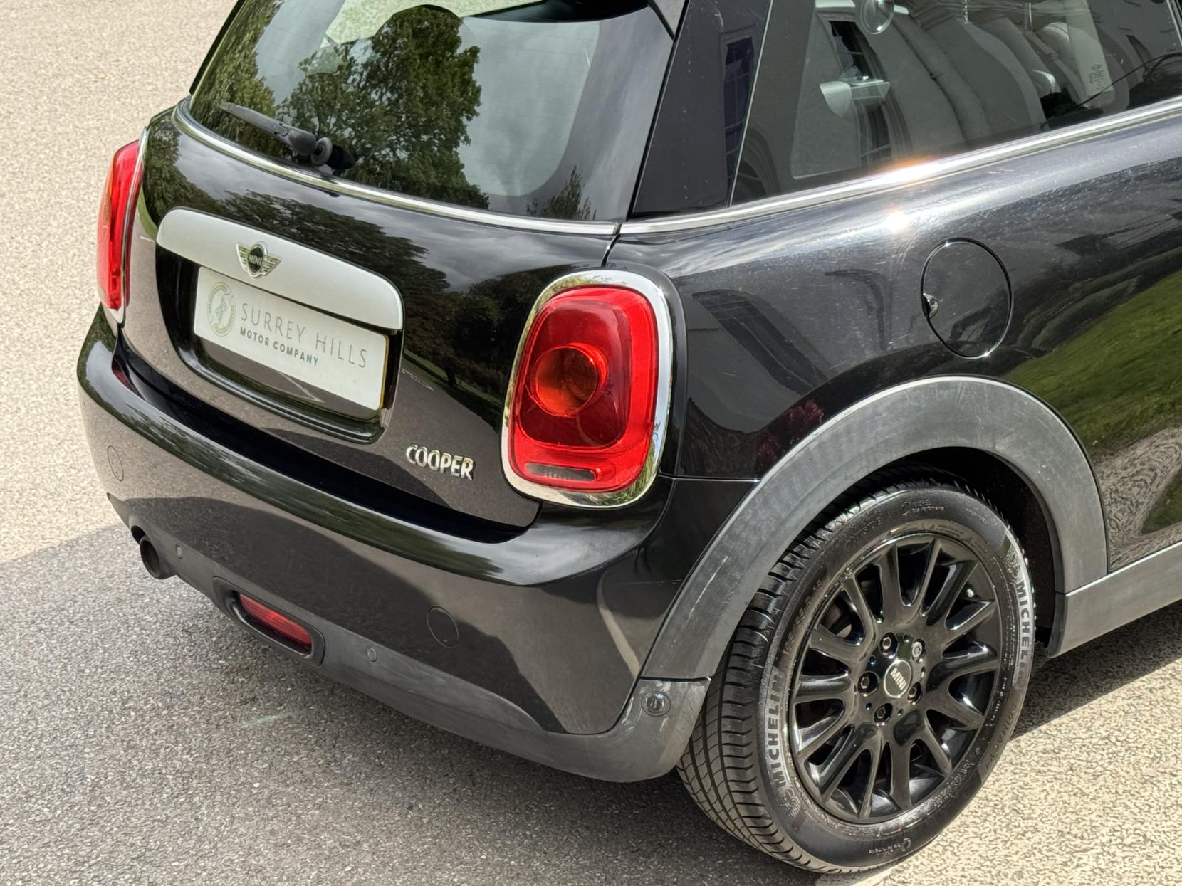 MINI Hatch 1.5 Cooper Hatchback 3dr Petrol Manual Euro 6 (s/s) (136 ps)