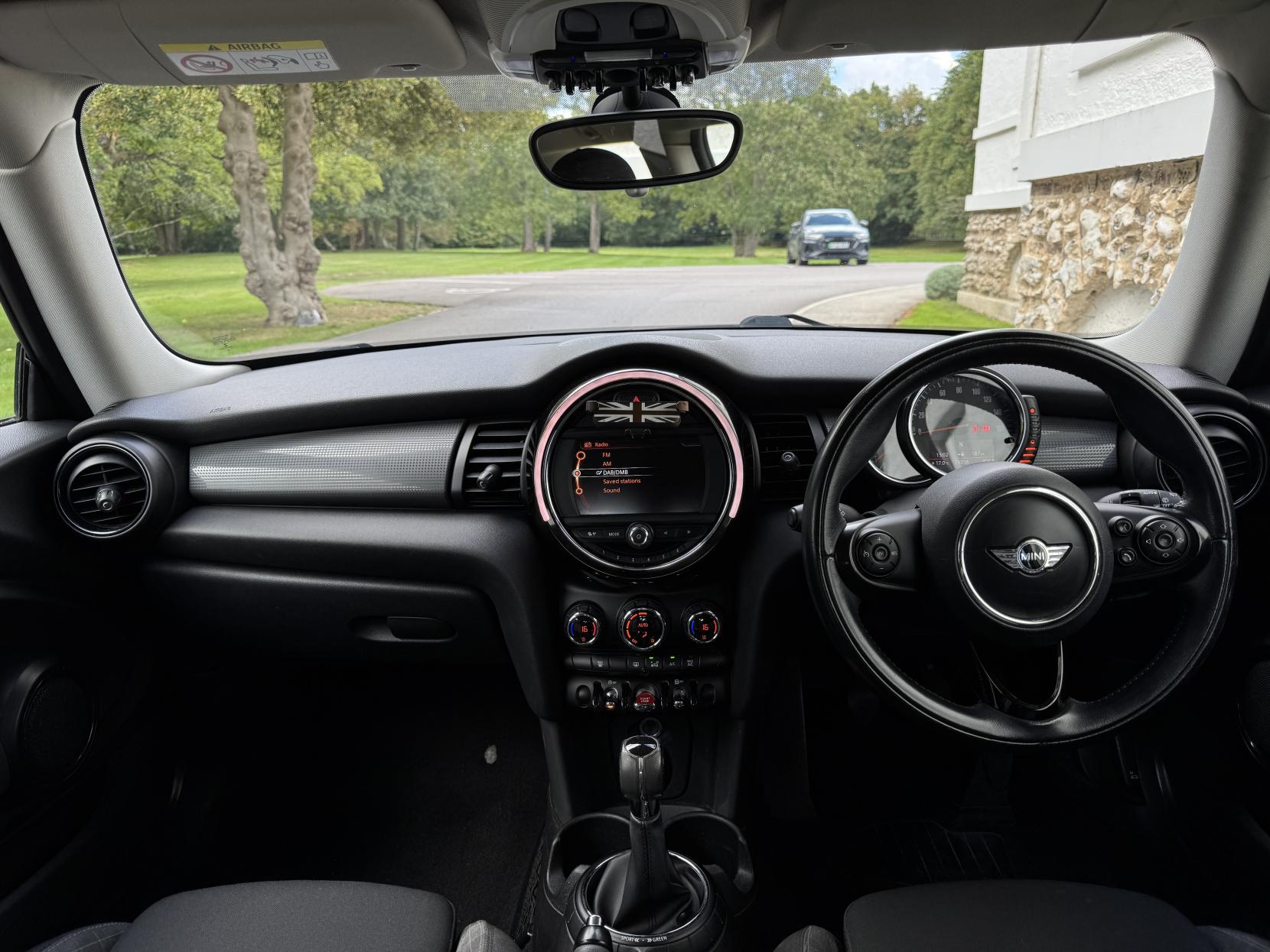 MINI Hatch 1.5 Cooper Hatchback 3dr Petrol Manual Euro 6 (s/s) (136 ps)