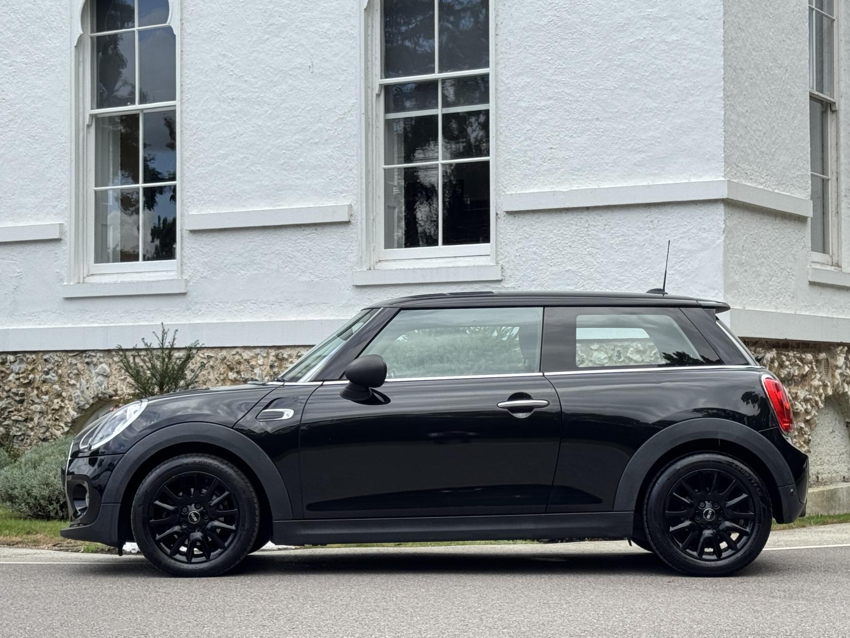 MINI Hatch 1.5 Cooper Hatchback 3dr Petrol Manual Euro 6 (s/s) (136 ps)