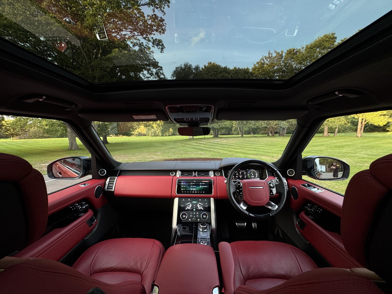 Land Rover Range Rover 2.0 P400e 13.1kWh Autobiography SUV 5dr Petrol Plug-in Hybrid Auto 4WD Euro 6 (s/s) LWB (404 ps)