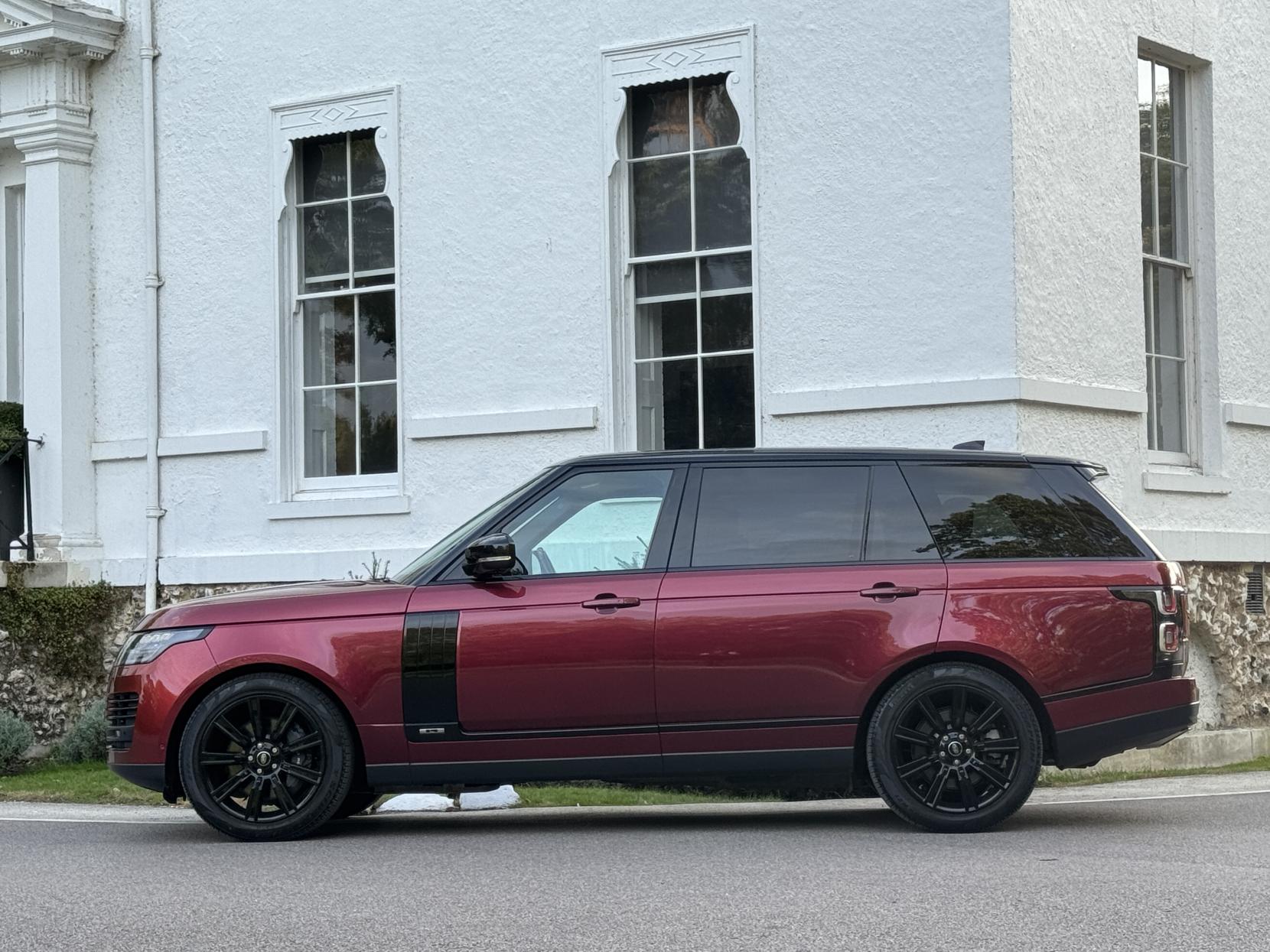 Land Rover Range Rover 2.0 P400e 13.1kWh Autobiography SUV 5dr Petrol Plug-in Hybrid Auto 4WD Euro 6 (s/s) LWB (404 ps)