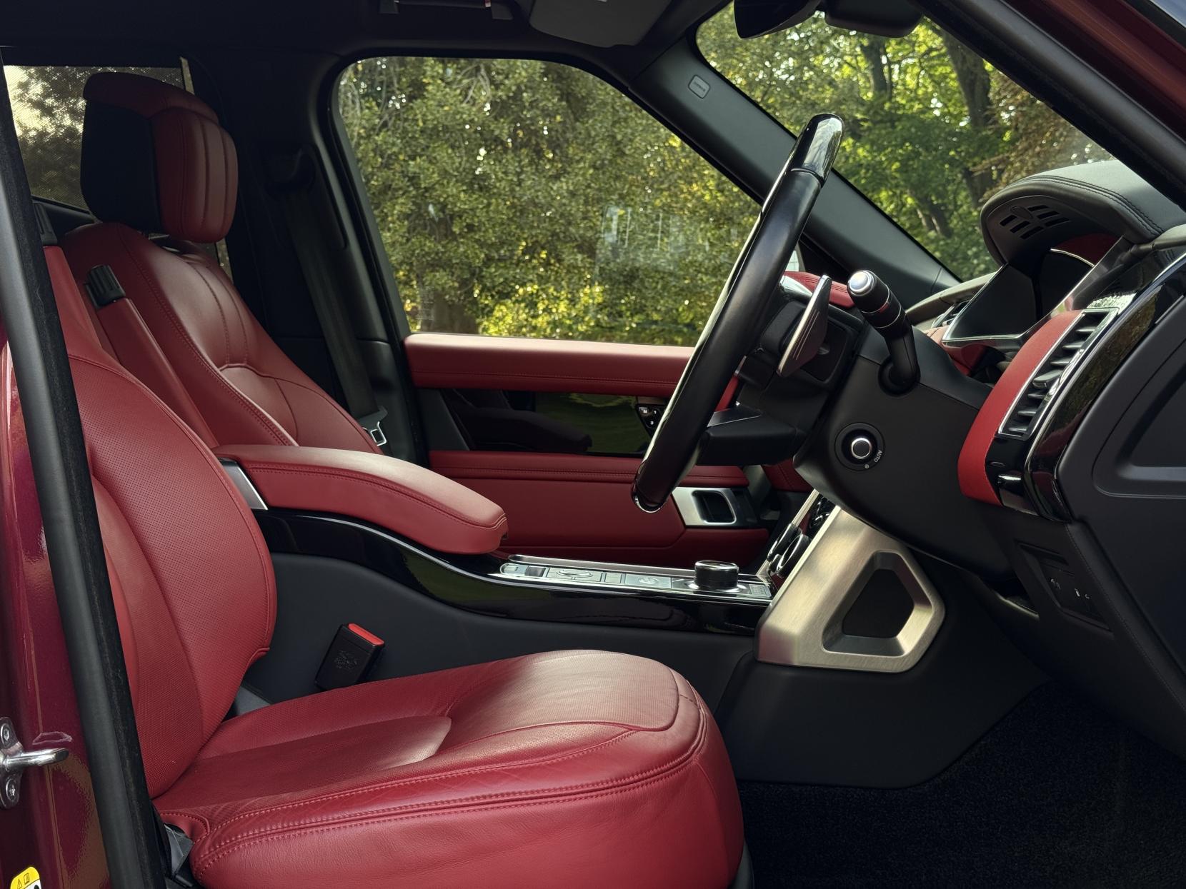 Land Rover Range Rover 2.0 P400e 13.1kWh Autobiography SUV 5dr Petrol Plug-in Hybrid Auto 4WD Euro 6 (s/s) LWB (404 ps)
