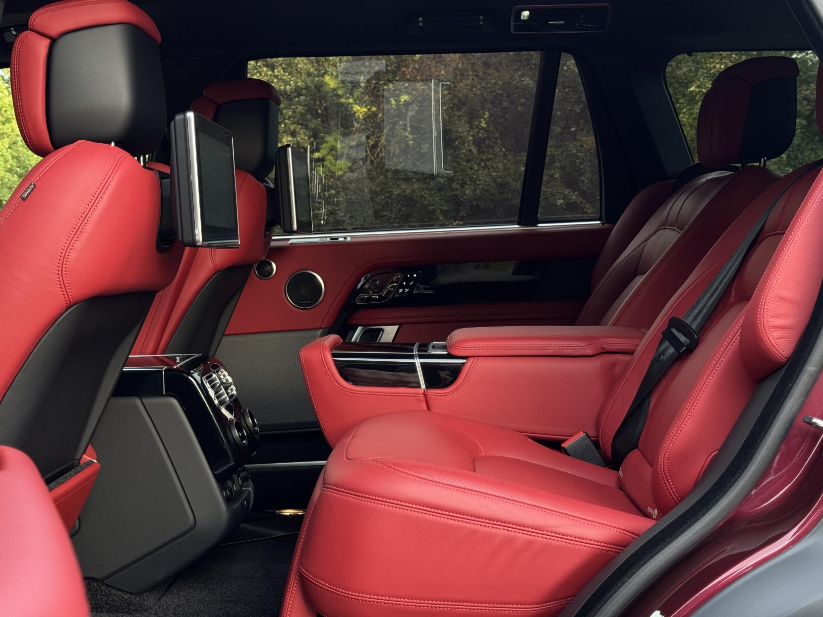 Land Rover Range Rover 2.0 P400e 13.1kWh Autobiography SUV 5dr Petrol Plug-in Hybrid Auto 4WD Euro 6 (s/s) LWB (404 ps)