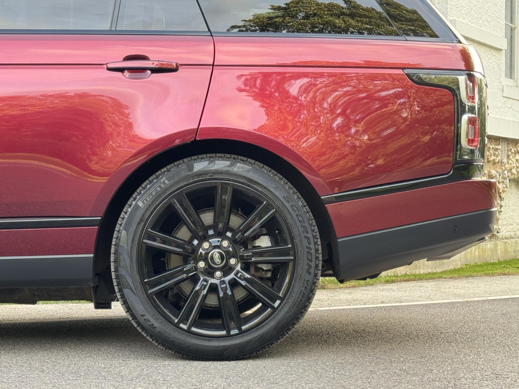 Land Rover Range Rover 2.0 P400e 13.1kWh Autobiography SUV 5dr Petrol Plug-in Hybrid Auto 4WD Euro 6 (s/s) LWB (404 ps)