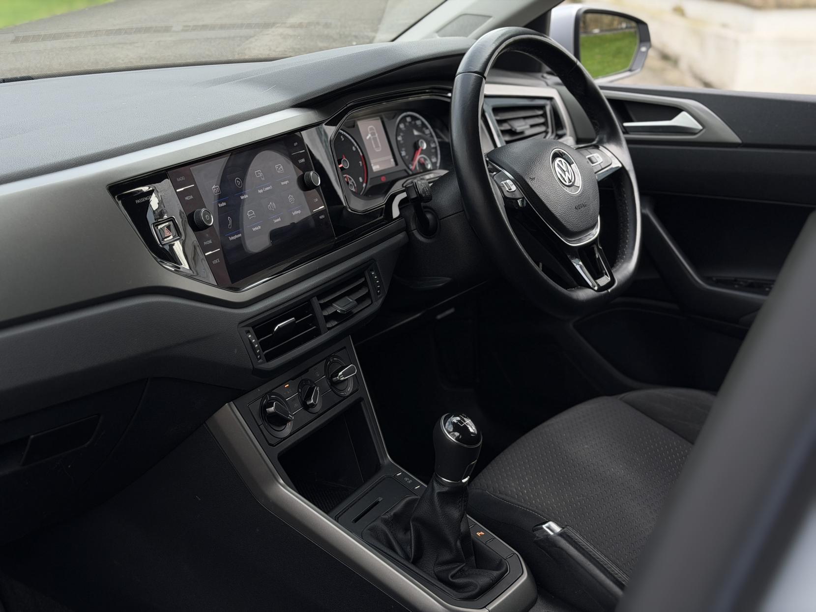 Volkswagen Polo 1.0 EVO SE Hatchback 5dr Petrol Manual Euro 6 (s/s) (80 ps)