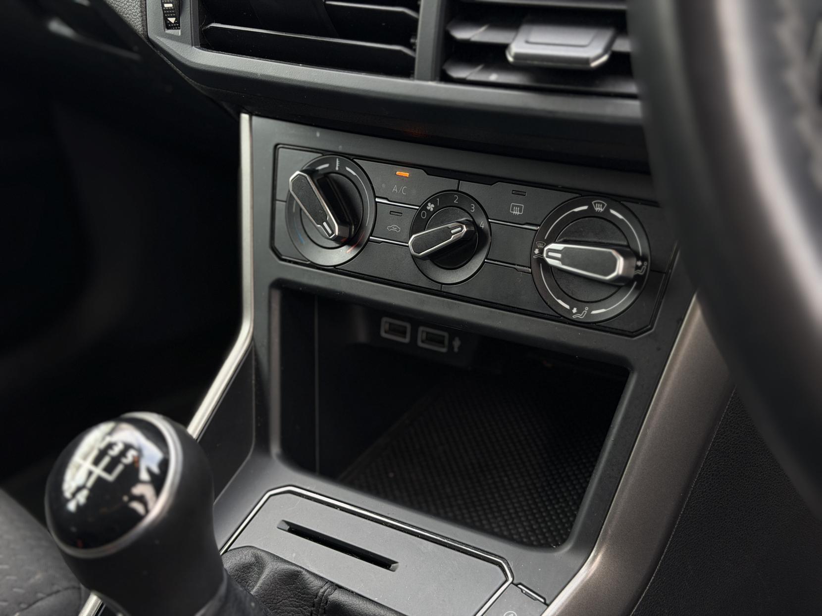 Volkswagen Polo 1.0 EVO SE Hatchback 5dr Petrol Manual Euro 6 (s/s) (80 ps)